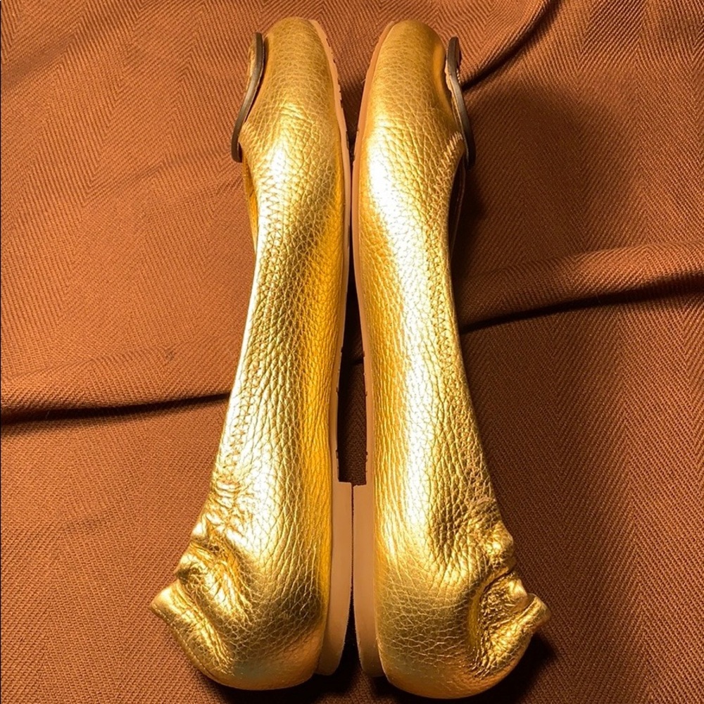 Tory Burch Gold Leather Magnificent Almost New! - Picture 4 of 15